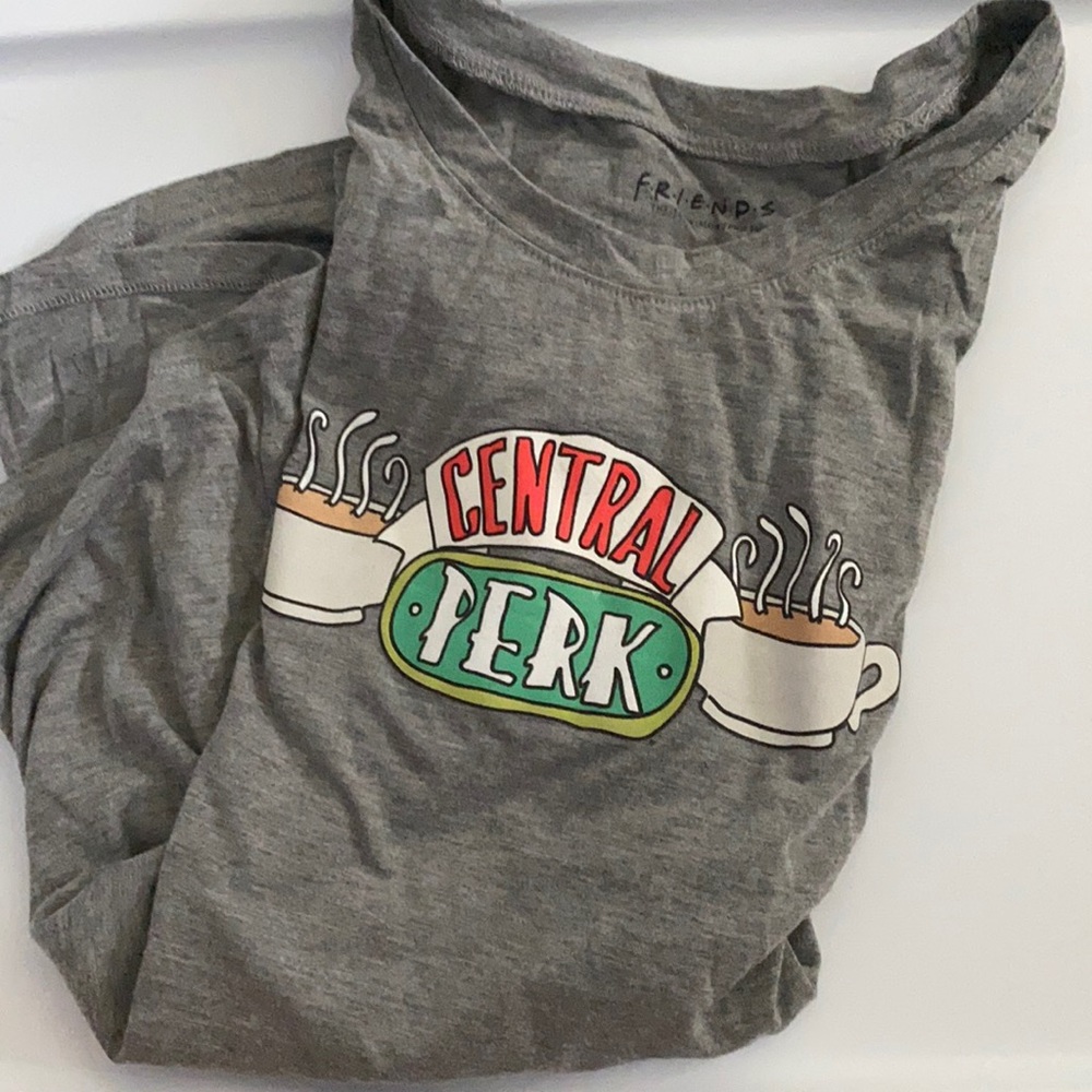 Central perk friends tee